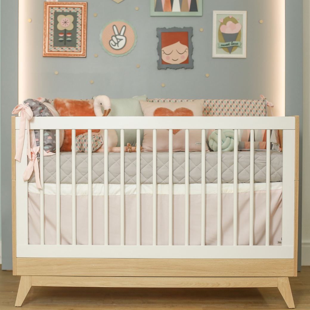 Berço com Colchão Vira Mini Cama Linha Petit