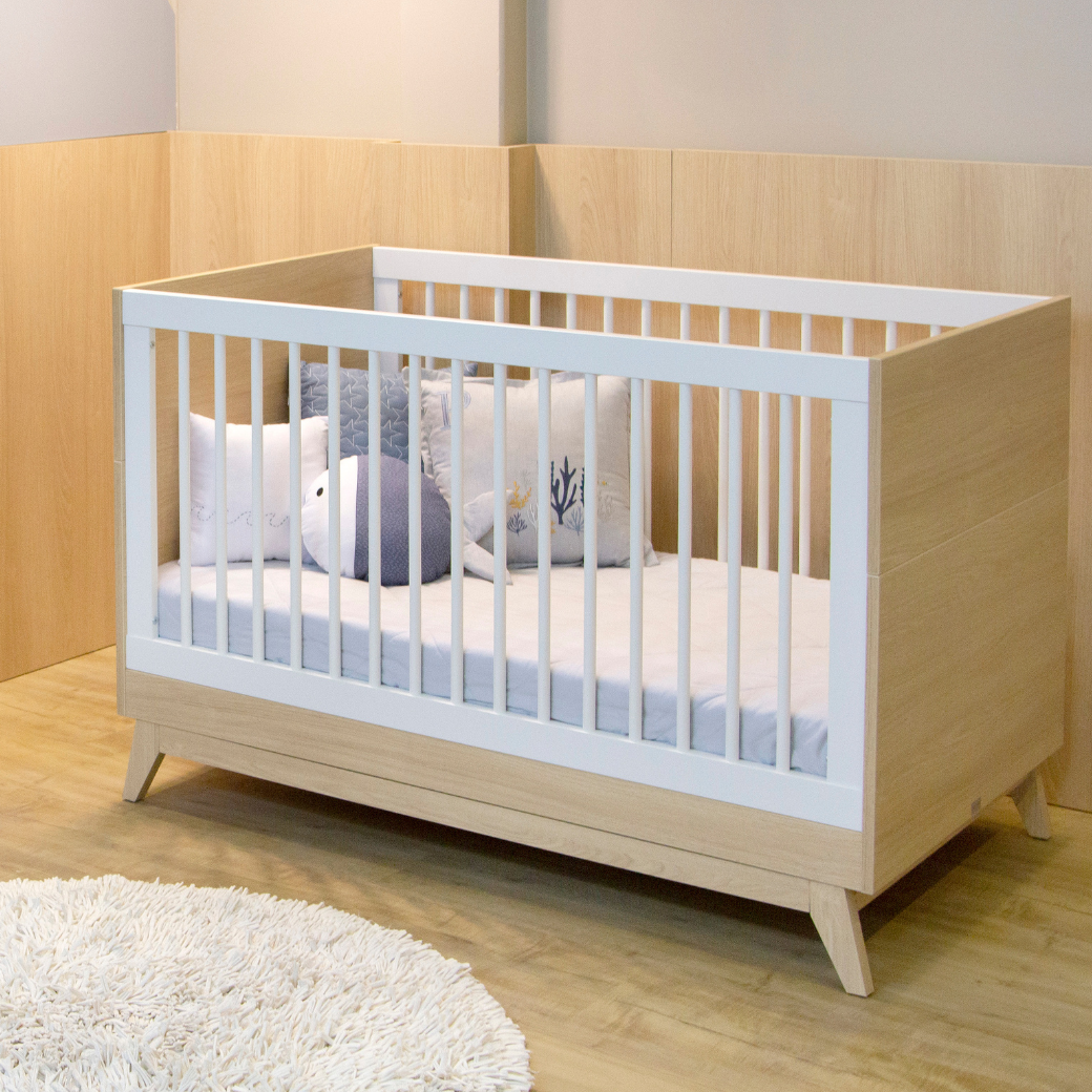 Berço com Colchão Vira Mini Cama Linha Petit