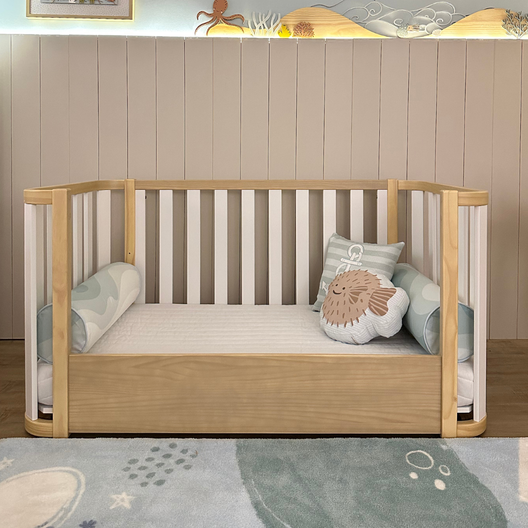 Mini cama com colchão da Quater Linha Loop.