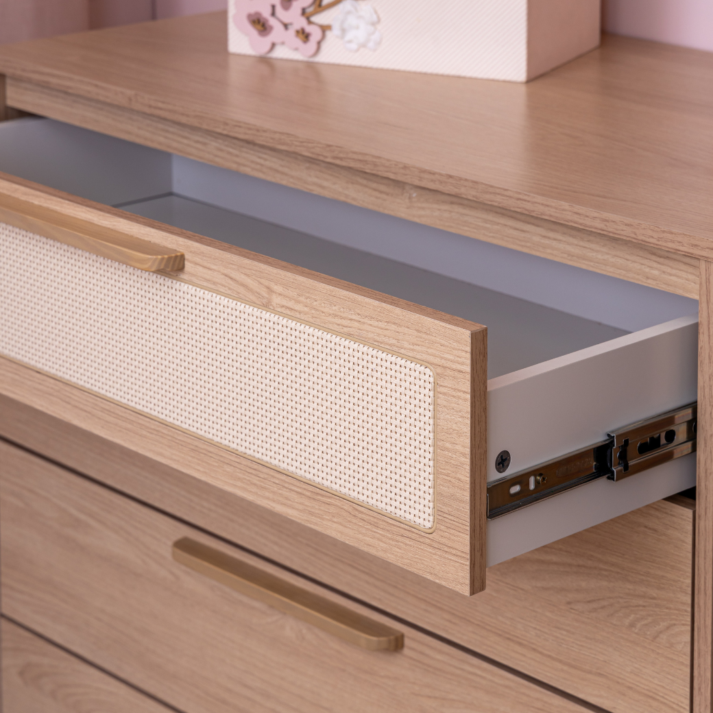 Cômoda para Quarto com Palha 4 gavetas Linha Indy Carvalho Malva