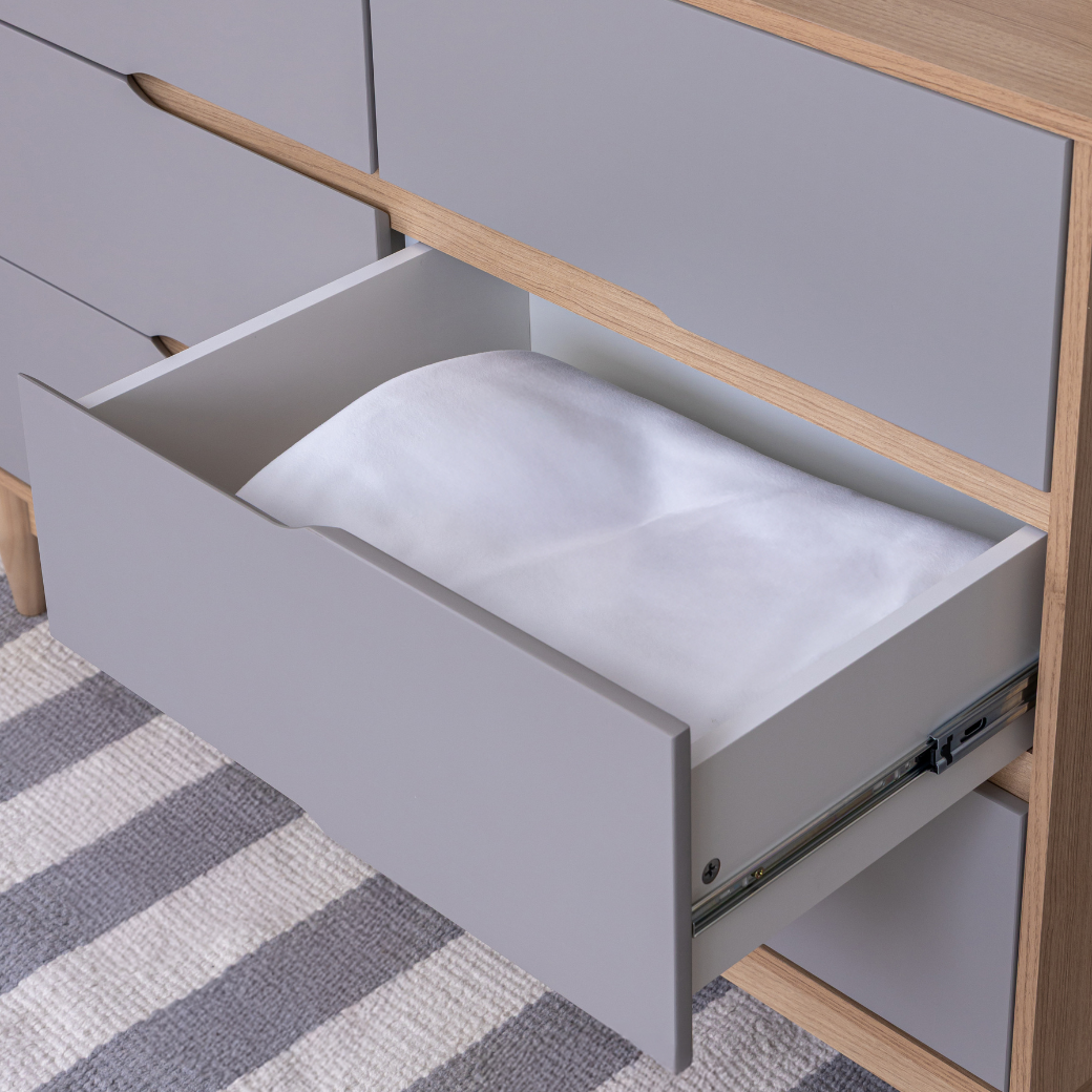 Cômoda 6 Gavetas Cinza Fosco com Carvalho Malva – Design Minimalista