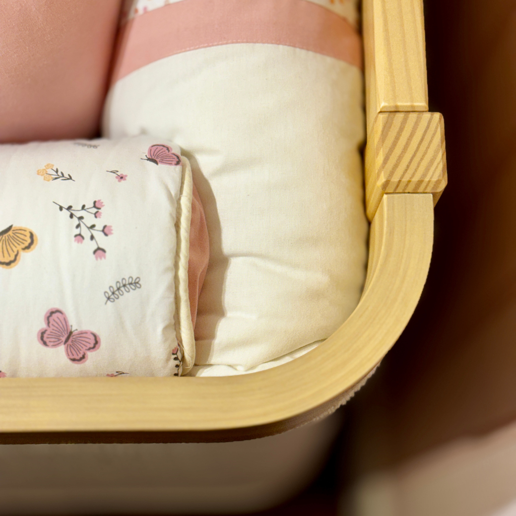 Berço em Madeira Maciça Linha Soley. Detalhes da Madeira.