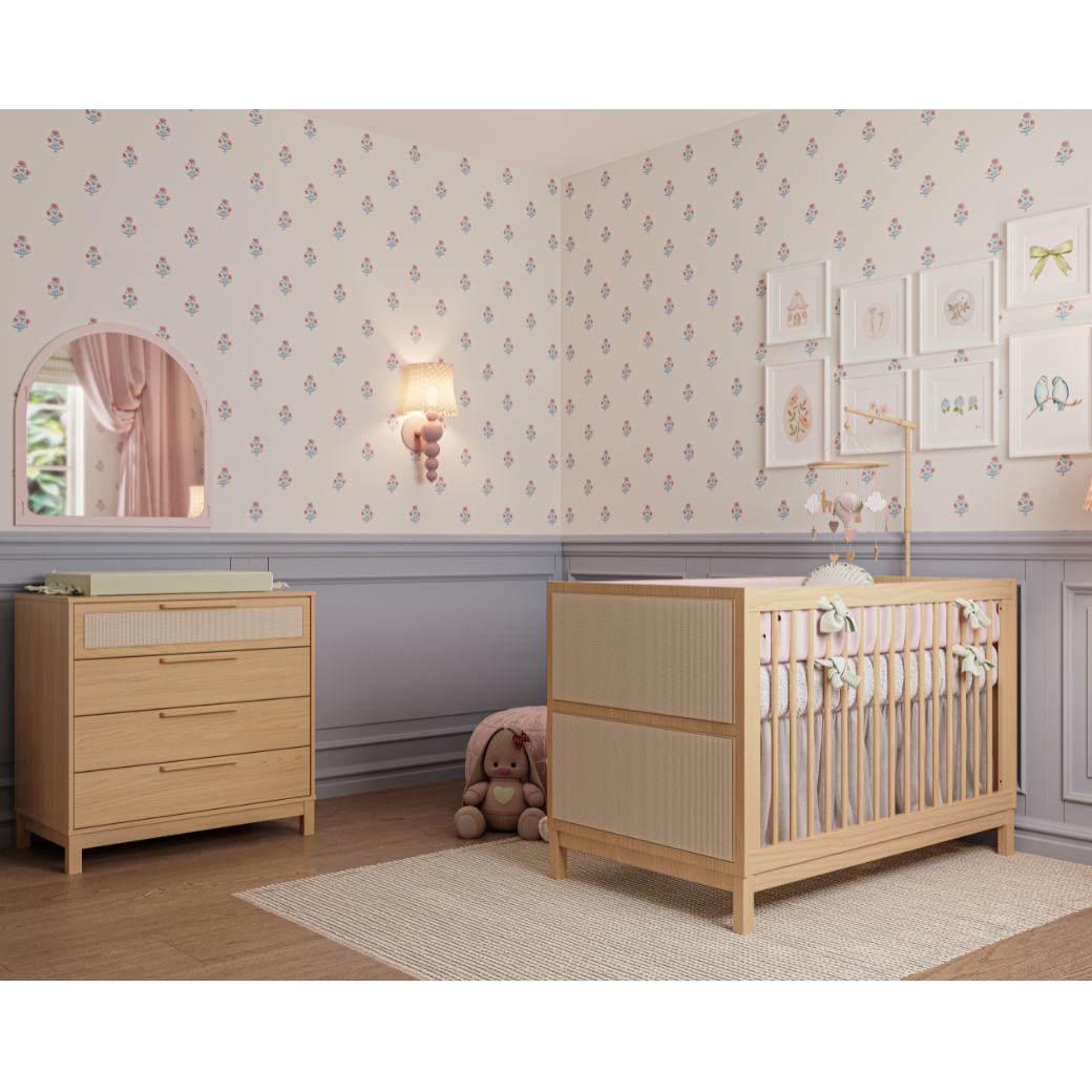 Berço Evolutivo e Cômoda 4 gavetas com Palinha Linha Indy