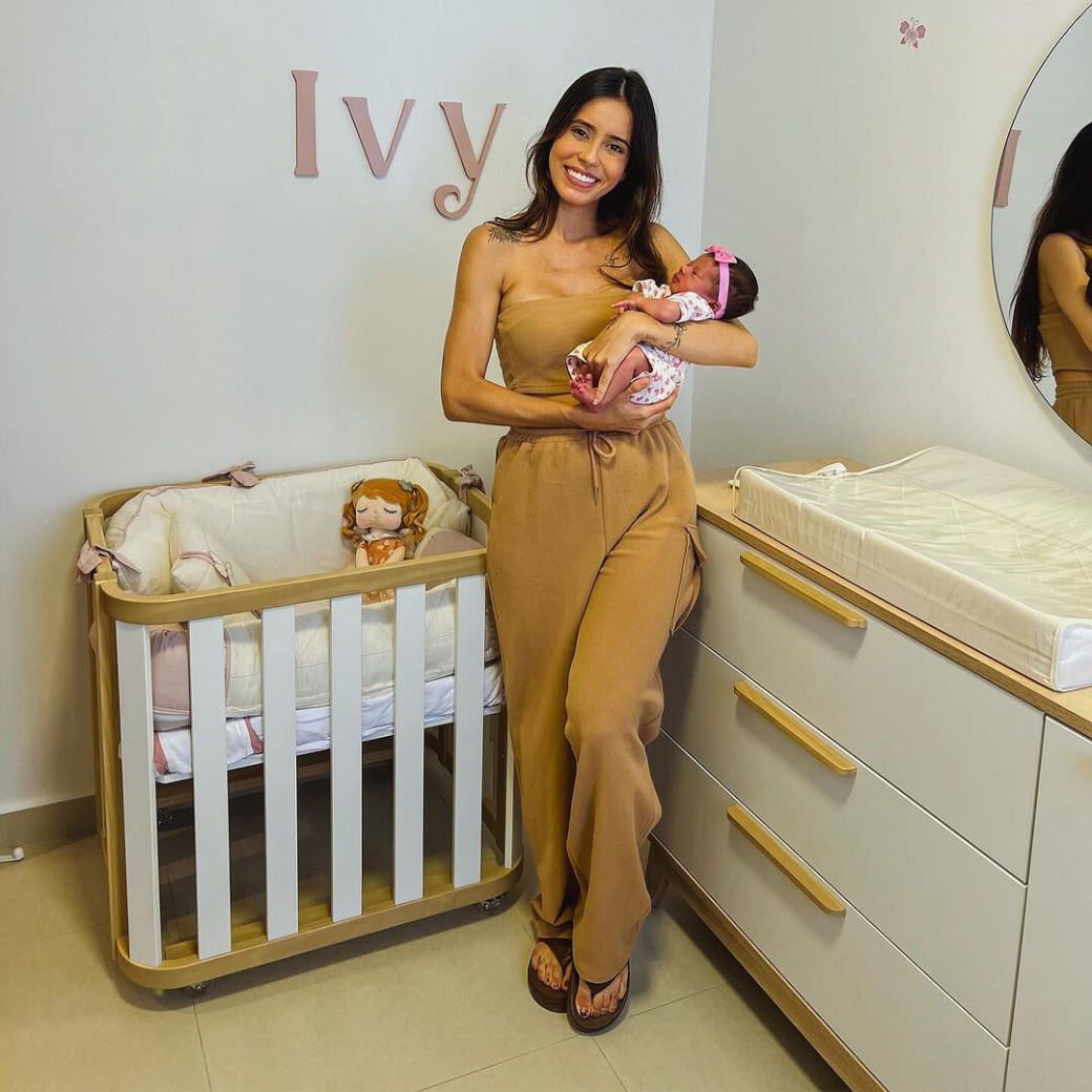 Berço Quater em parceria com a influencer @babirizza