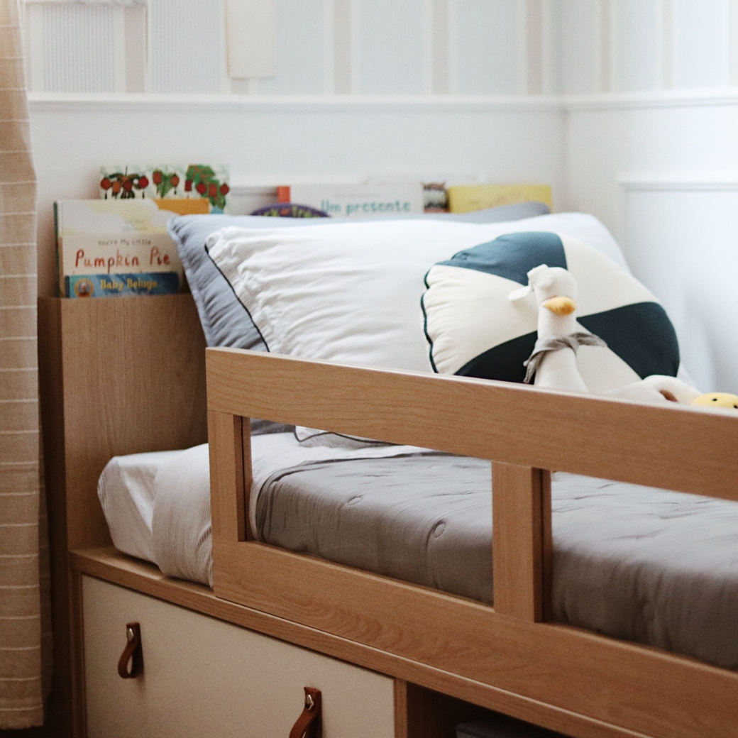 Cama com Gaveta Proteção Lateral e Cabeceira porta Livros Linha Join