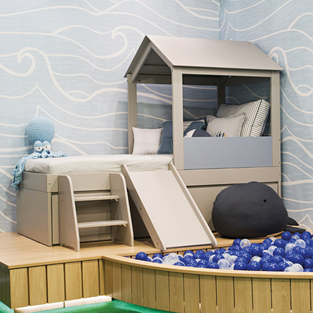 Cama Casinha Infantil com Escorrega e Escadinha Linha Play