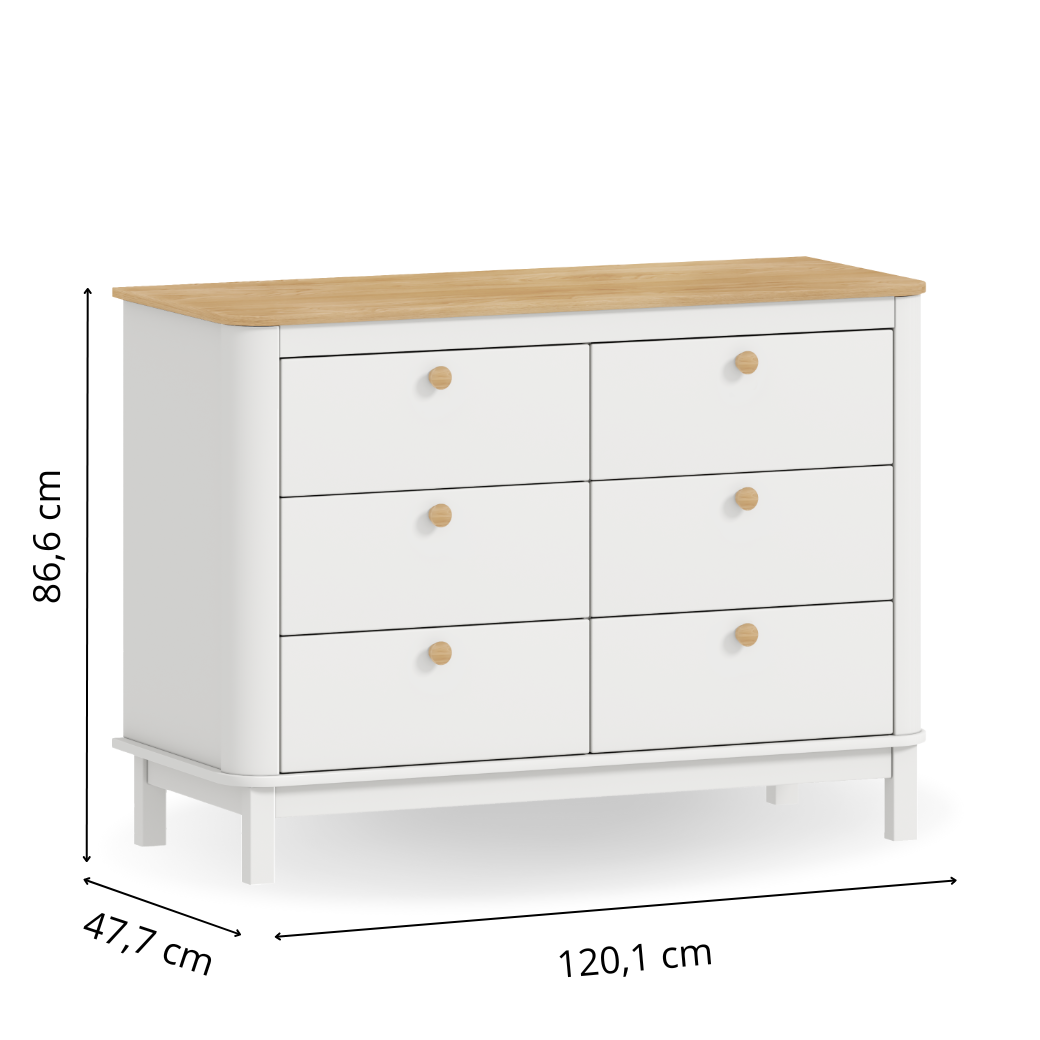 A cômoda Cromo, possui espaço ideal para utilizar o trocador do bebê.