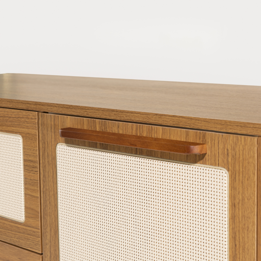 Cômoda Paglia com Porta e prateleira interna Nogueira