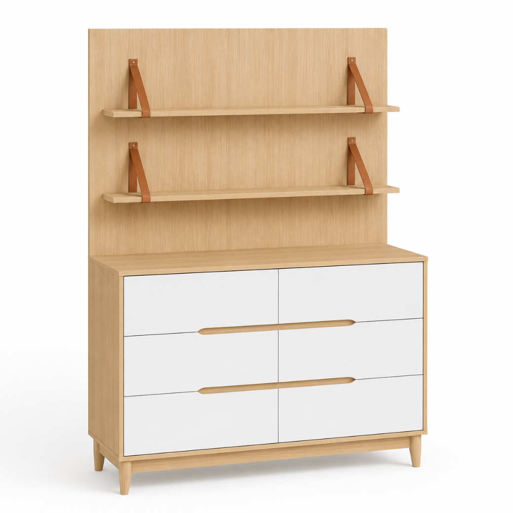 As prateleiras e o painel complementam o ambiente com charme e funcionalidade, criando um espaço perfeito para decoração, brinquedos e objetos decorativos.