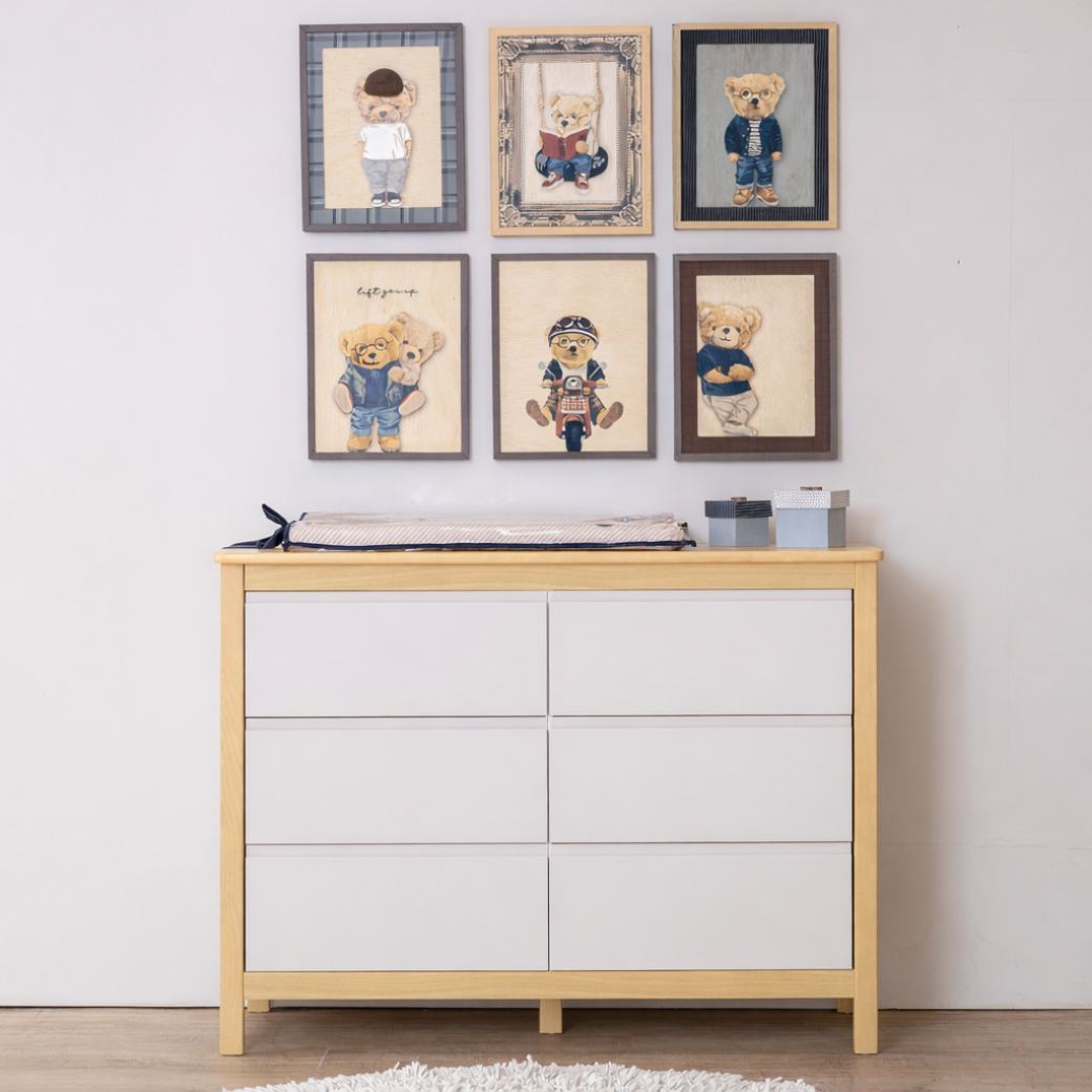 Cômoda 6 gavetas moderna em um ambiente clean e leve.