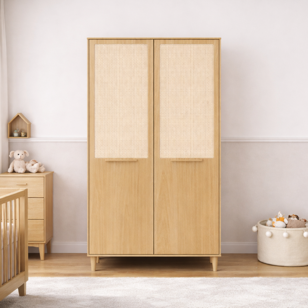 Guarda-Roupa 2 Portas Paglia com Palhinha em Madeira Clara