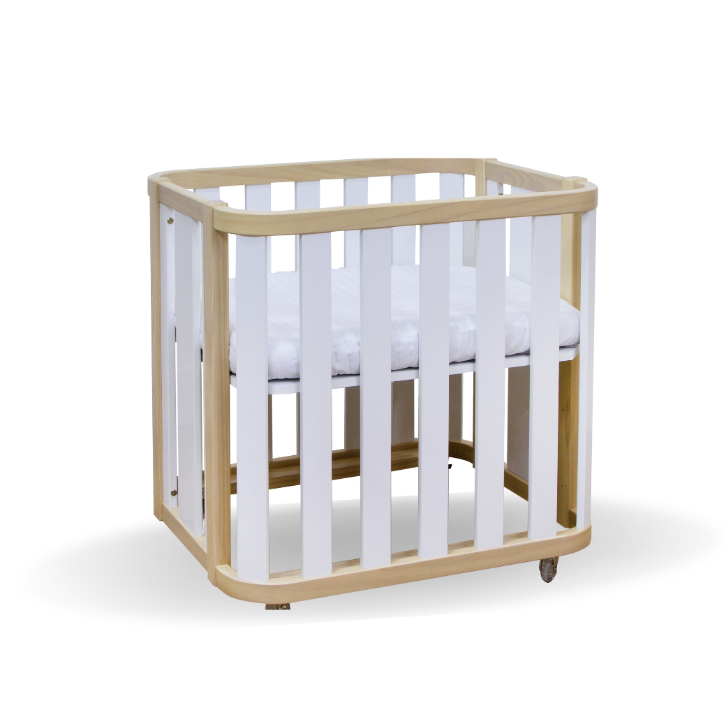 Mini Berço com Colchão e Rodízios Loop Branco com Madeira