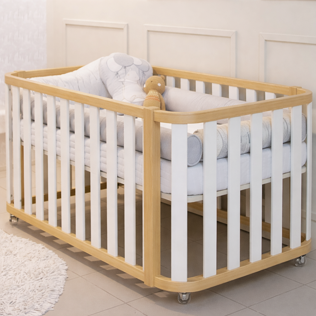 Berço Premium Madeira Maciça e MDF com Rodinhas Linha Loop Quater