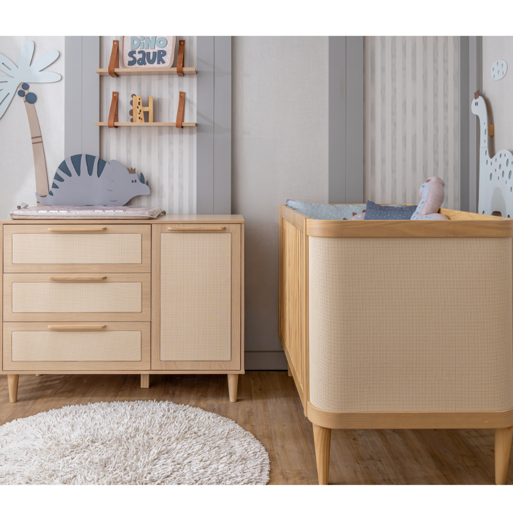 Berço 2 em 1 e Cômoda com Porta Madeira e Palinha | Linha Paglia