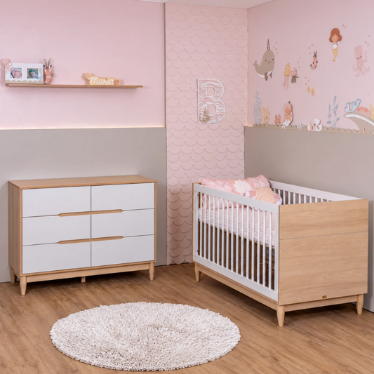 Berço e Cômoda 6 gavetas Linha Tomi Branco com Carvalho Malva