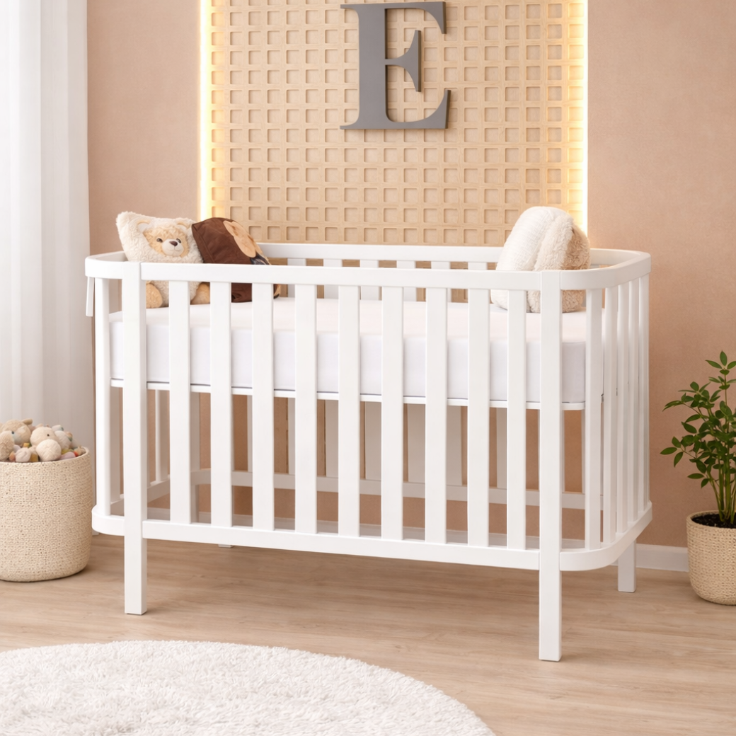 Berço Premium Alto Padrão Branco Fosco, Madeira Maciça laqueado Branco Fosco.