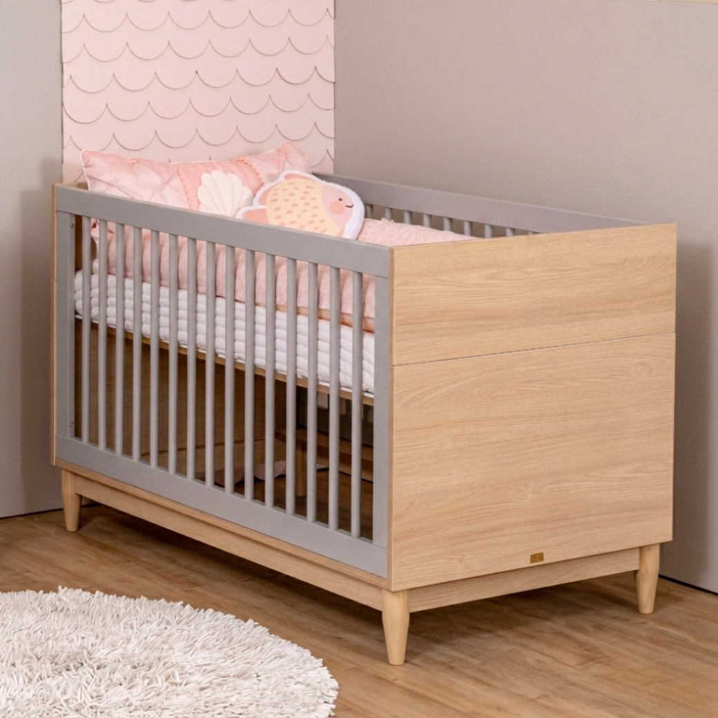 Berço para Bebê Moderno na cor Cinza com detalhes em Madeira Clara.