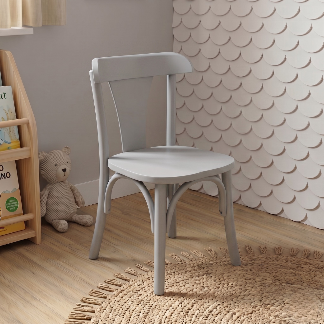 Resistência premium, estética minimalista da cadeira infantil cinza quater.