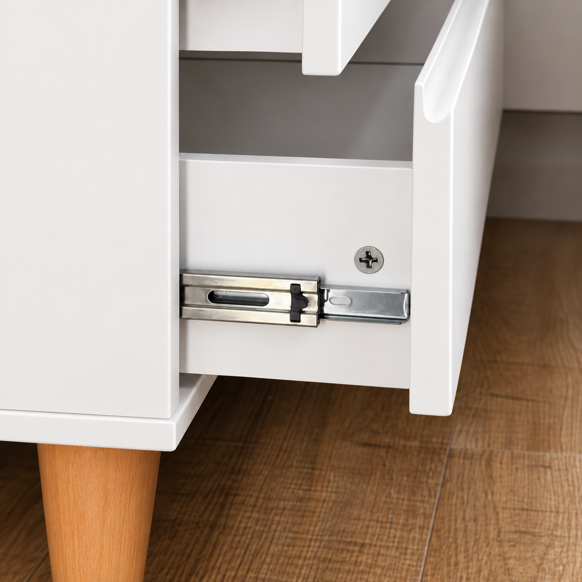 Conjunto Berço 2 em 1 e Cômoda 4 Gavetas MDF e Madeira Maciça | Branco com Nogueira