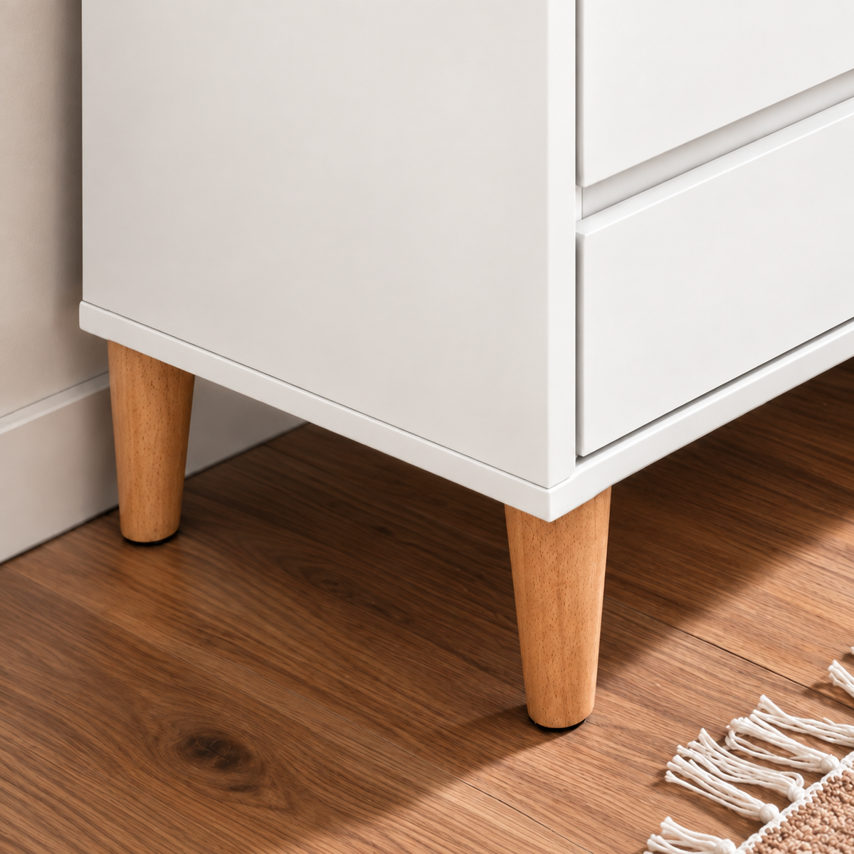 Conjunto Berço 2 em 1 e Cômoda 4 Gavetas MDF e Madeira Maciça | Branco com Nogueira