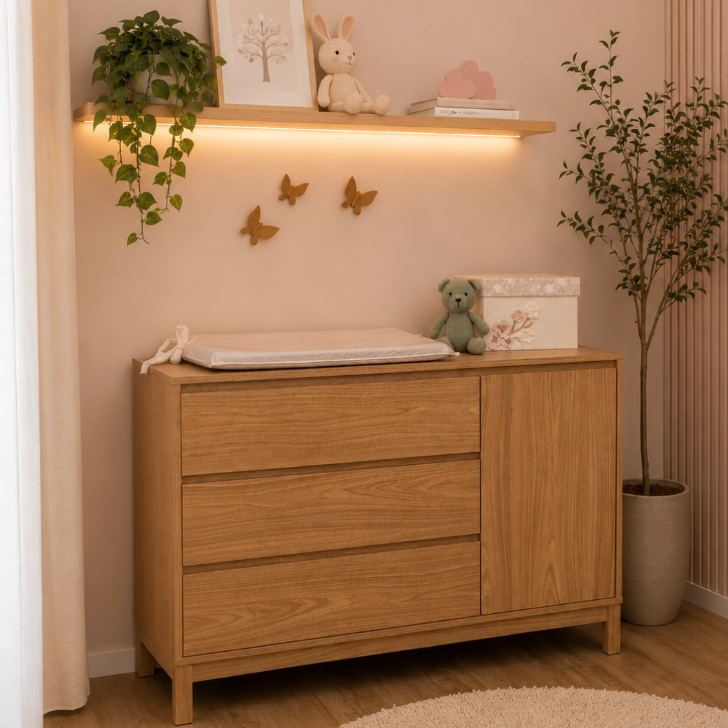 Cômoda 135cm Soley MDF 18mm e Pés em Madeira Maciça.