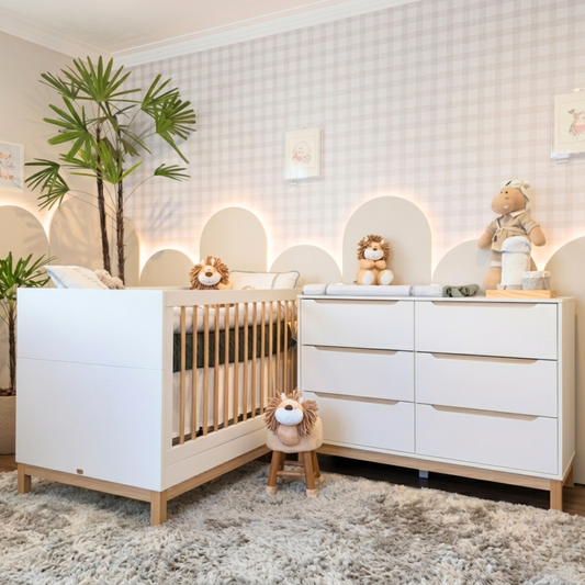 Berço Americano e Cômoda Grande 6 Gavetas Linha Cozy.