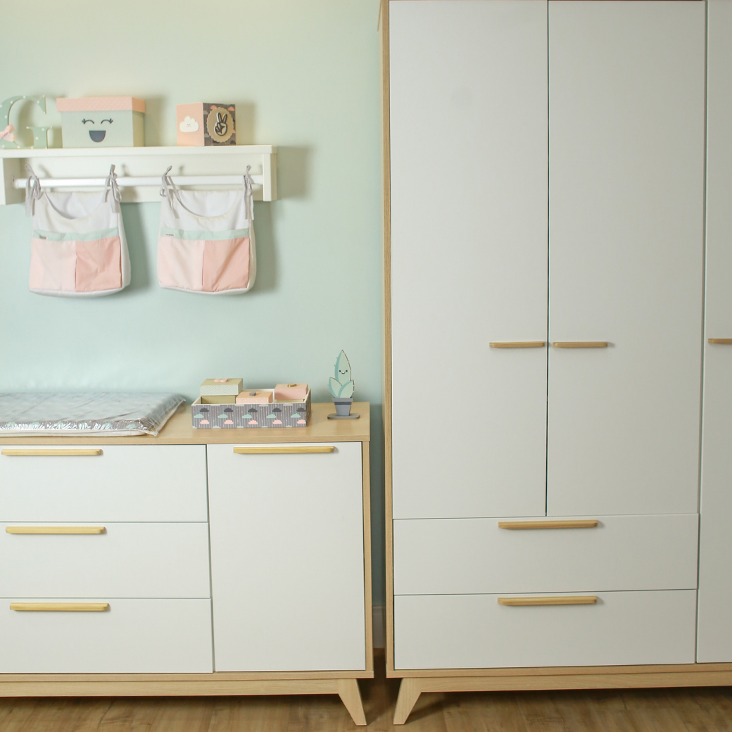 Guarda Roupa Infantil Petit Branco com Carvalho