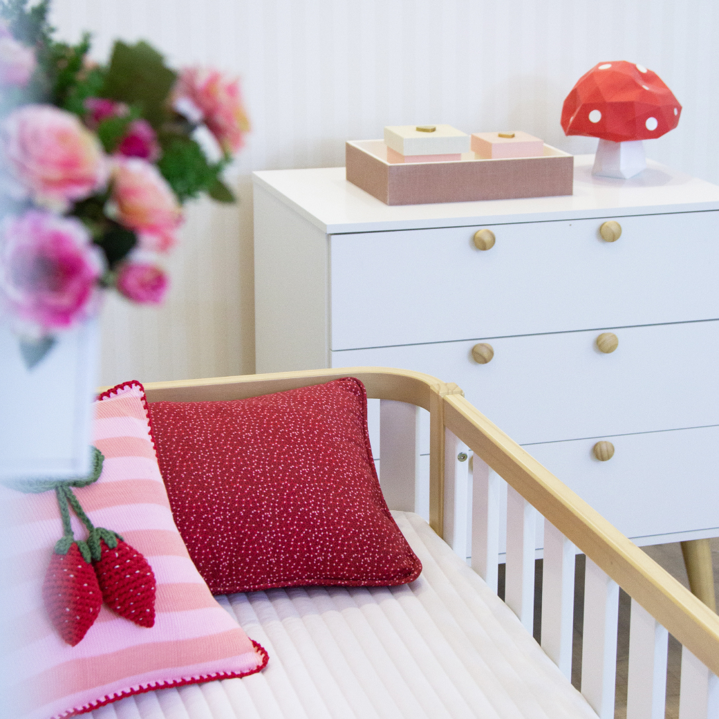 Cômoda para Quarto de bebê Retrô 3 gavetas Puxador Redondo