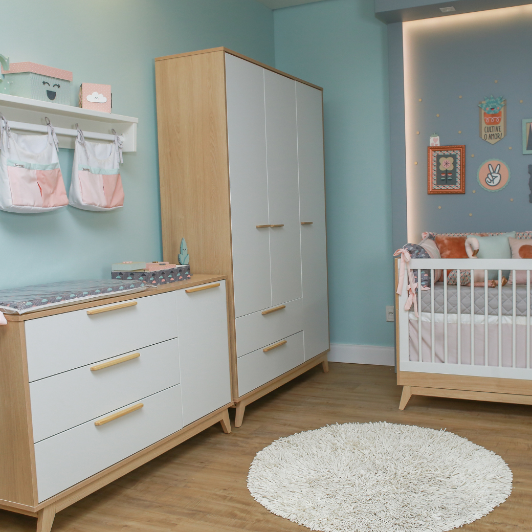 Berço Americano + Cômoda com porta + Guarda-Roupa Infantil Petit Branco com Carvalho